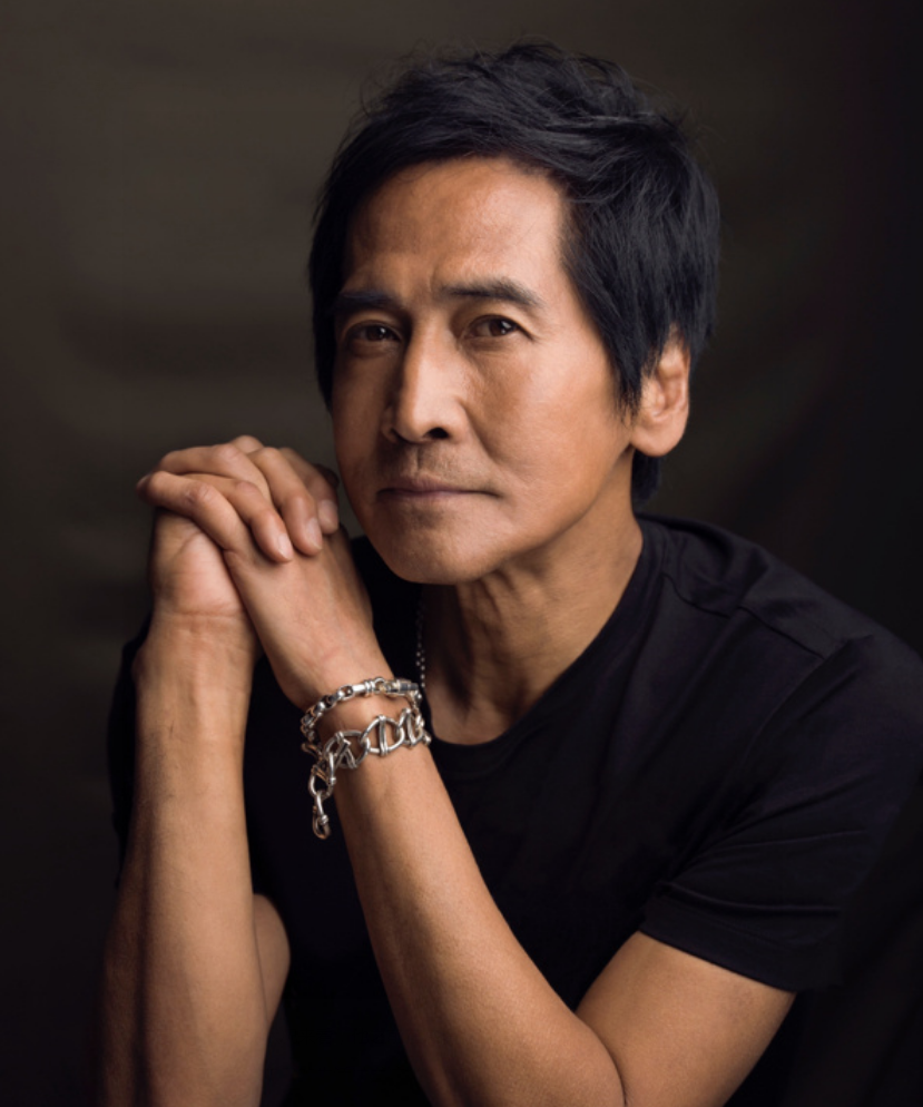 齐秦个人资料简介及年龄(齐秦:50岁娶小24岁娇妻,宠了对方11年)