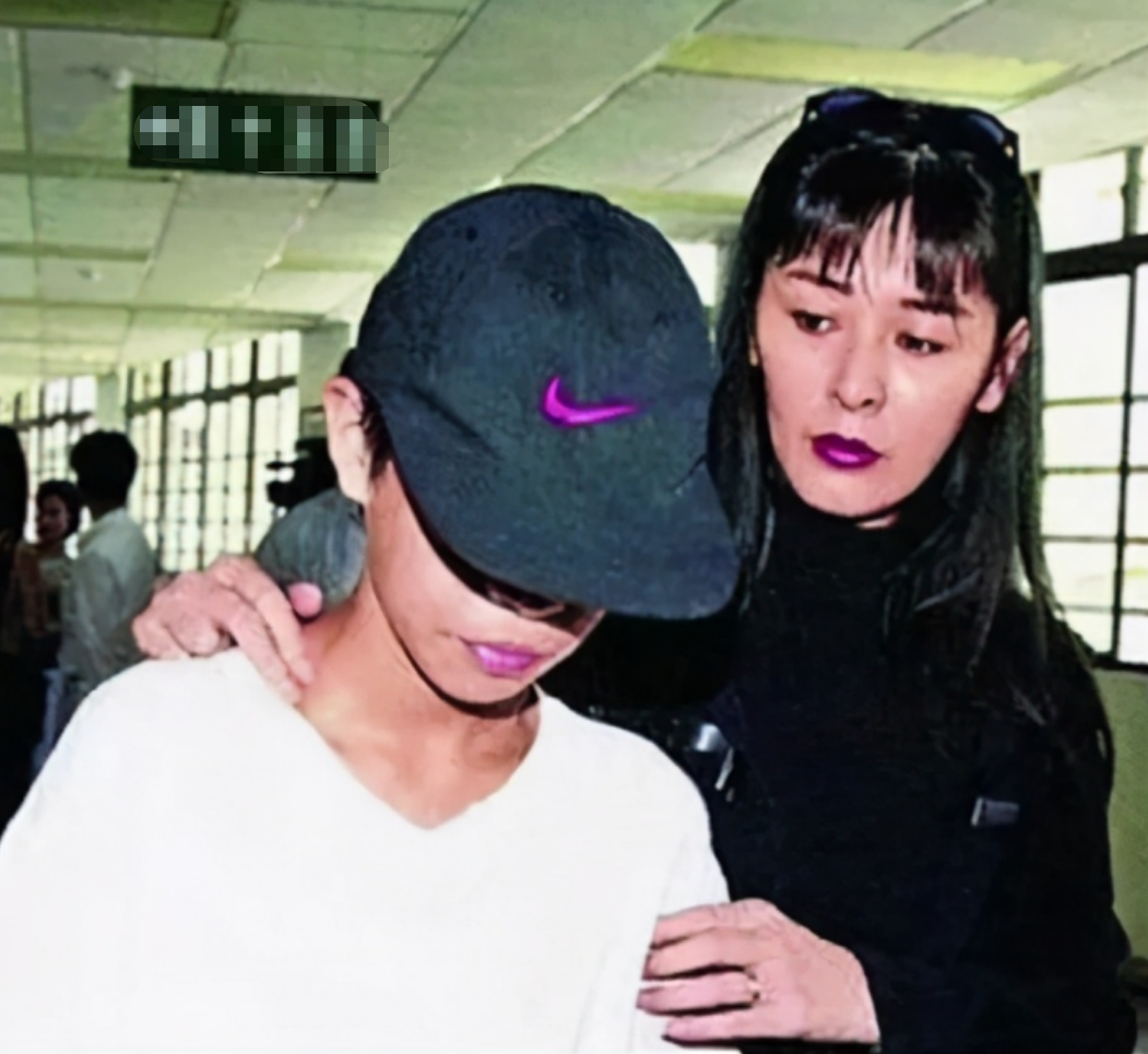 齐秦个人资料简介及年龄(齐秦:50岁娶小24岁娇妻,宠了对方11年)