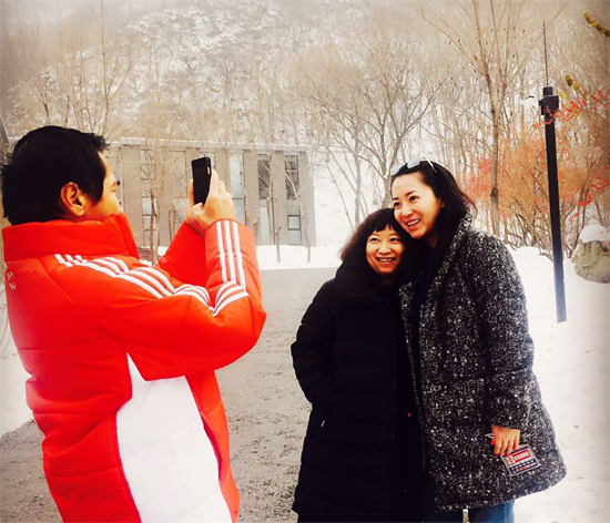 齐秦个人资料简介及年龄(齐秦:50岁娶小24岁娇妻,宠了对方11年)