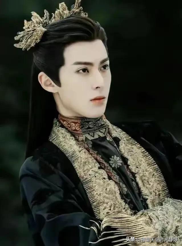 王鹤棣个人资料简介,幸运且努力的阳光大男孩 新晋顶流