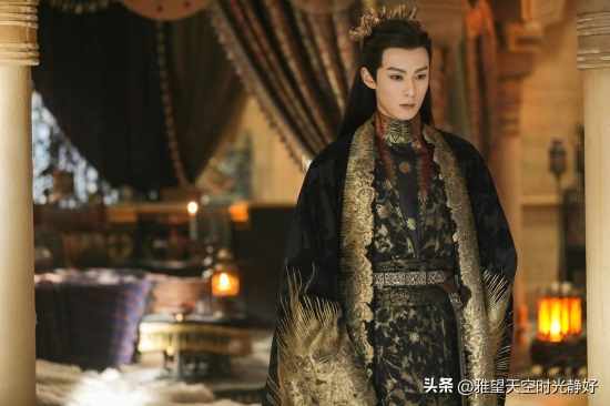 王鹤棣个人资料简介,幸运且努力的阳光大男孩 新晋顶流