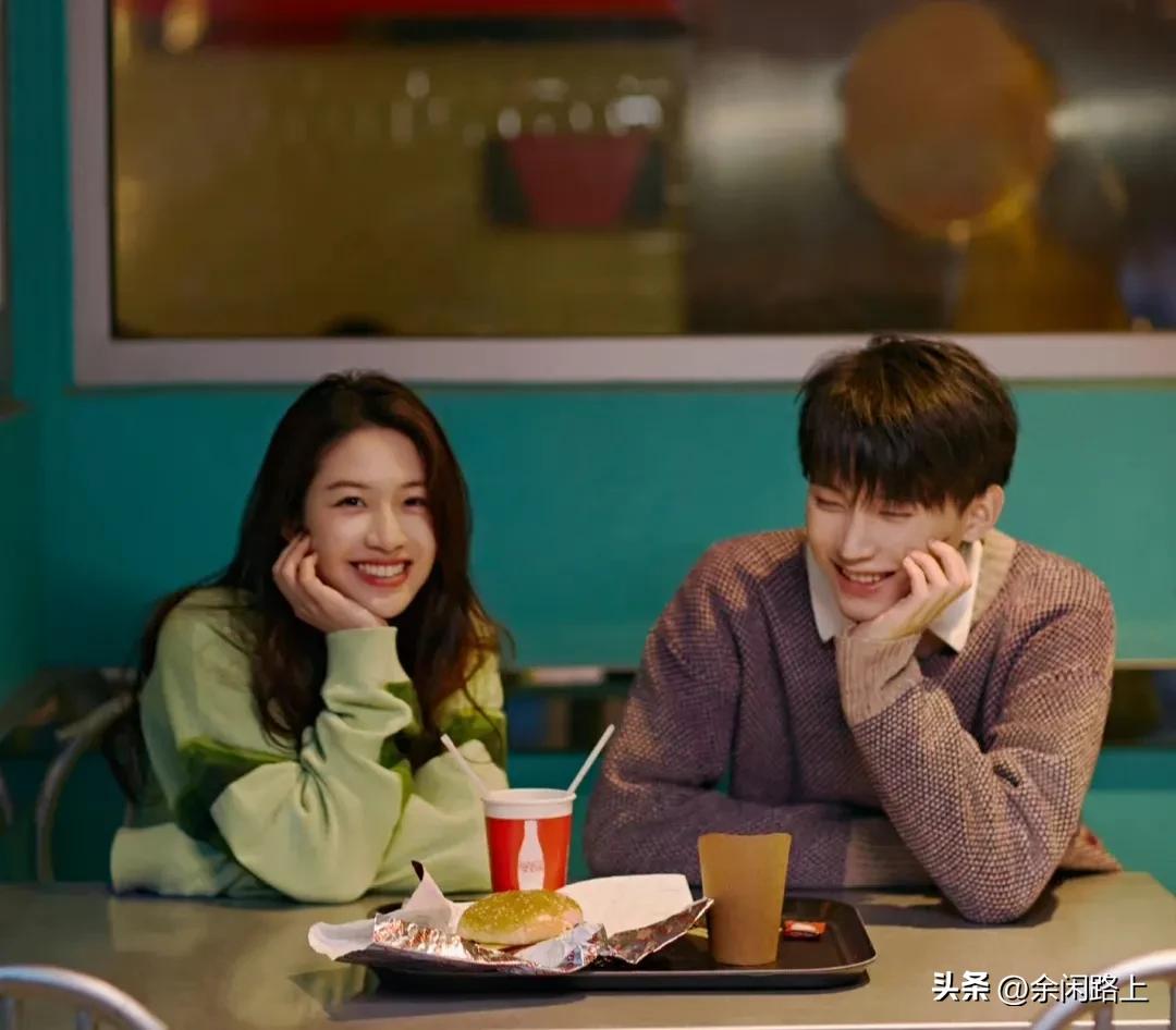 向涵之个人资料(00后女演员向涵之多次上热搜,究竟犯了什么错?)