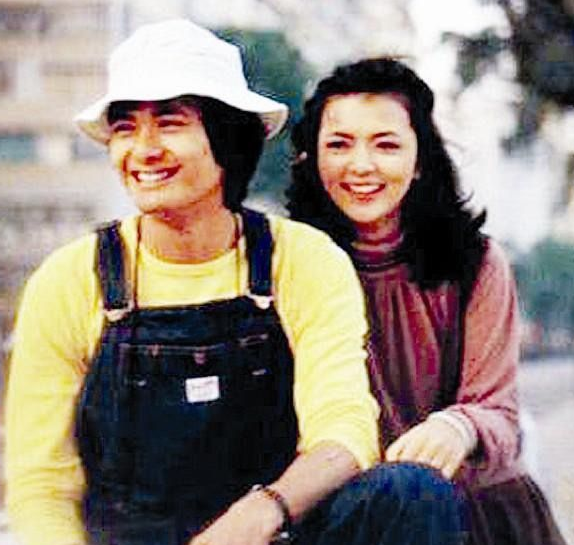 陈玉莲当年有多美？让周润发刘德华拜倒裙下，到老单身也活出精彩