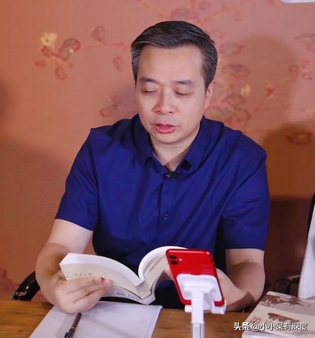 康震简介及代表作品（康震，自带流量的诗词男神，康震老师，他近段时间去哪儿了？）