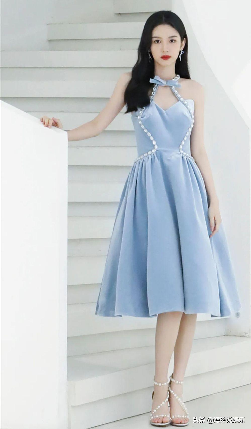 甜美系的实力小花旦----周也个人简介