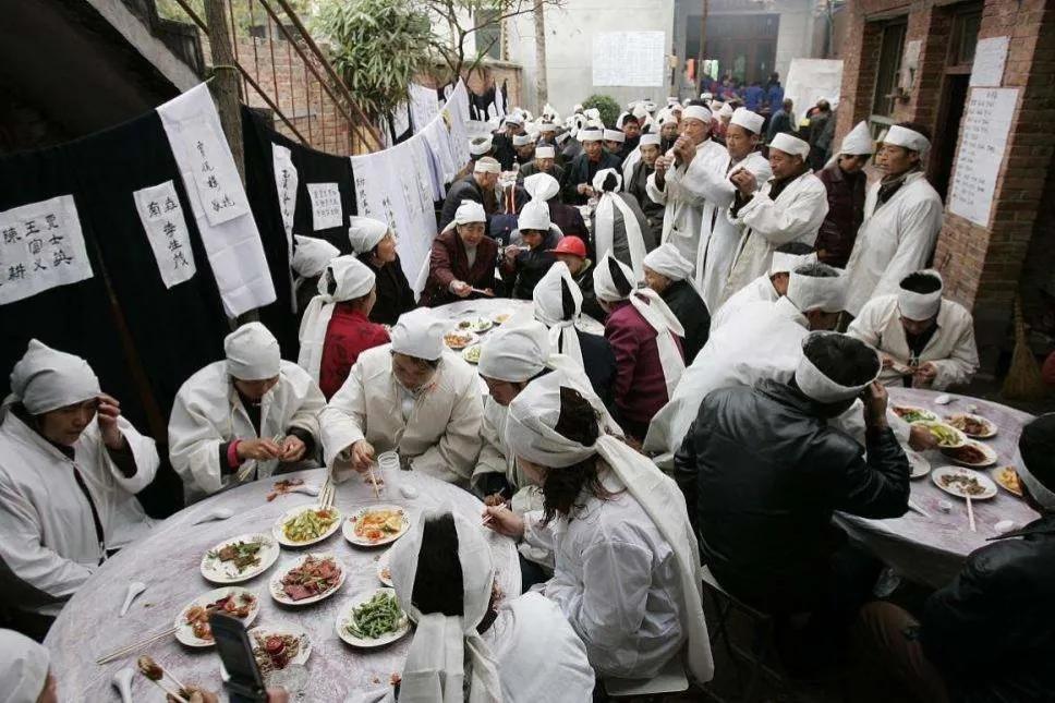 我国为什么实行火葬(人死后为什么要火化的真正原因)