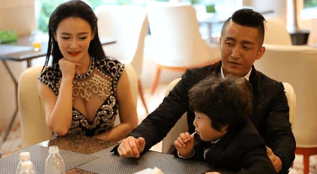 拳击手邹市明老婆（邹市明的个人资料简介）