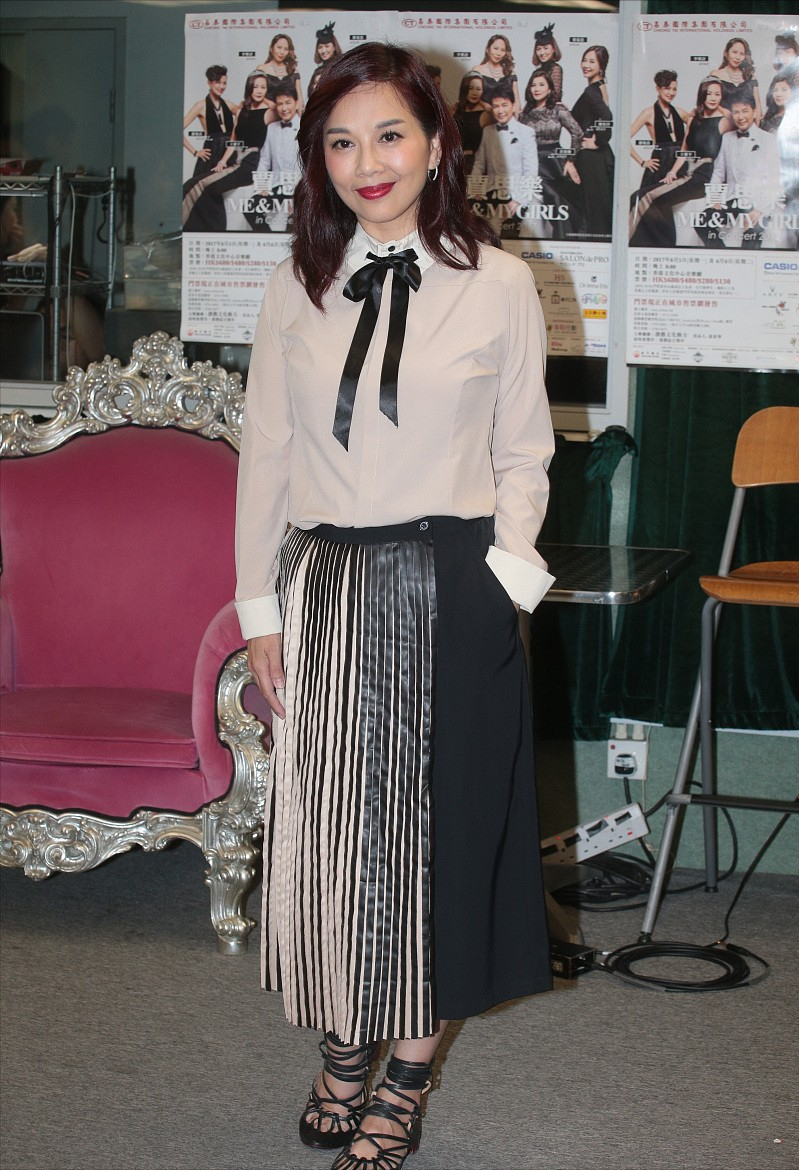 终于知道张铎为什么喜欢陈松伶了，虽然50岁了，可穿衣仍似30岁