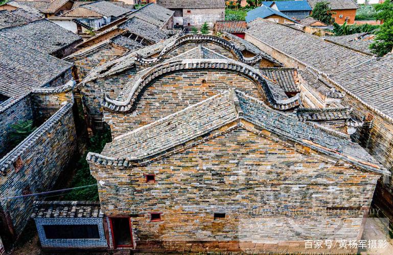 2、走进南雄,感受南雄深厚的自然人文底蕴与古色古香的民俗风情;