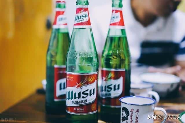 红乌苏啤酒多少钱一瓶-(红乌苏啤酒多少度)