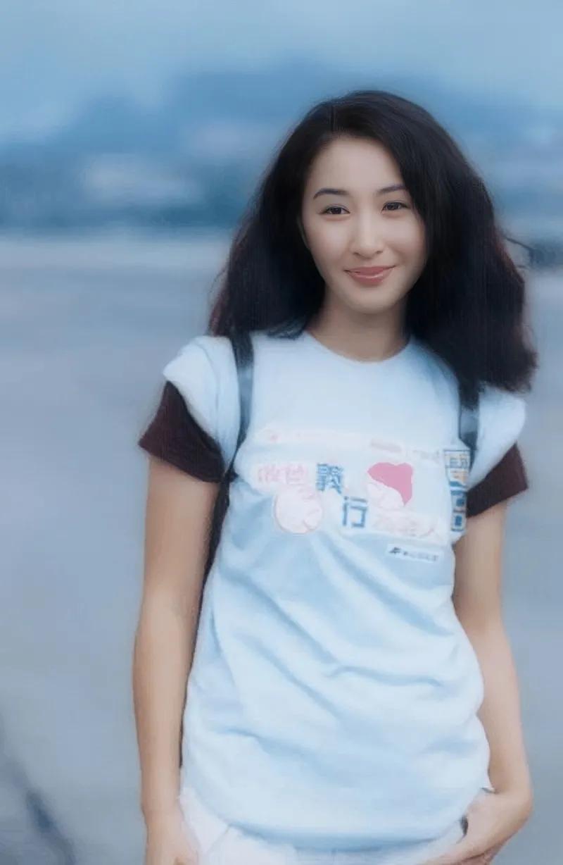 二十岁时候长得像三十岁，五十岁的时候还像三十岁，TVB曾经的视后关咏荷