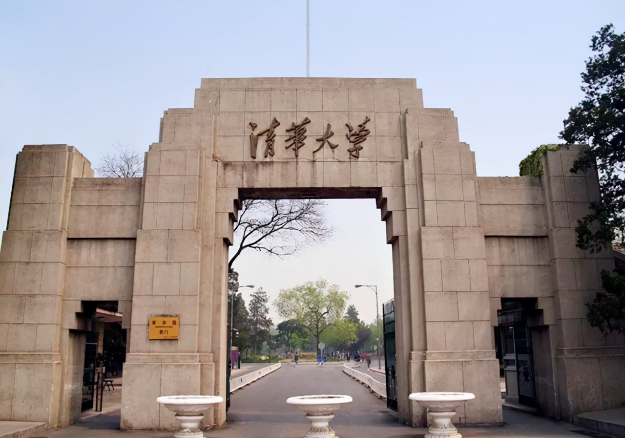 “铁面总理”朱镕基：退休后几次露面都引起轰动