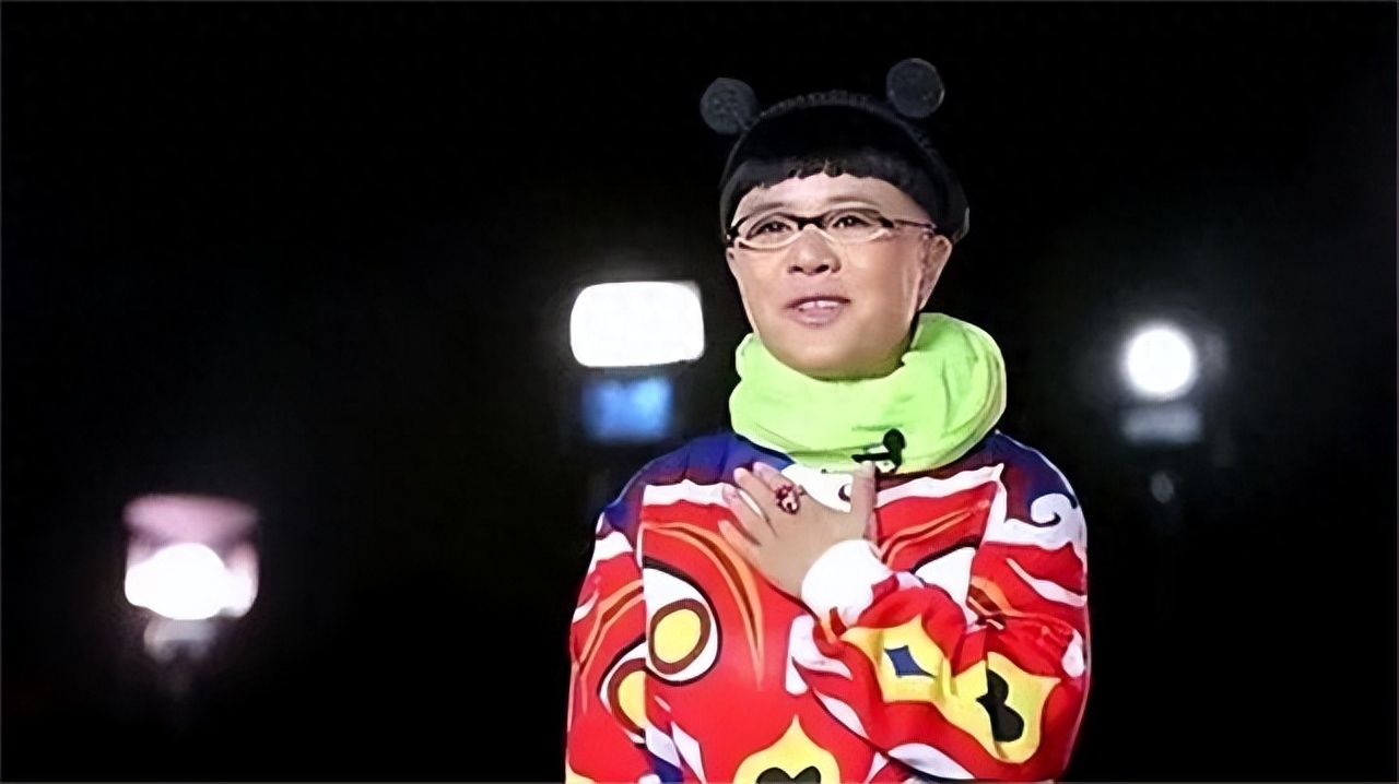 刘纯燕简历 如今57岁，与女儿酷似姐妹，主播老公相爱30年