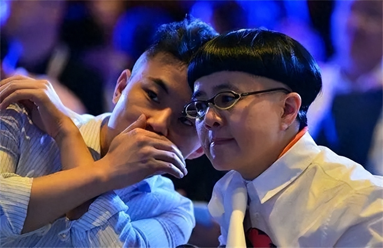 刘纯燕简历 如今57岁，与女儿酷似姐妹，主播老公相爱30年