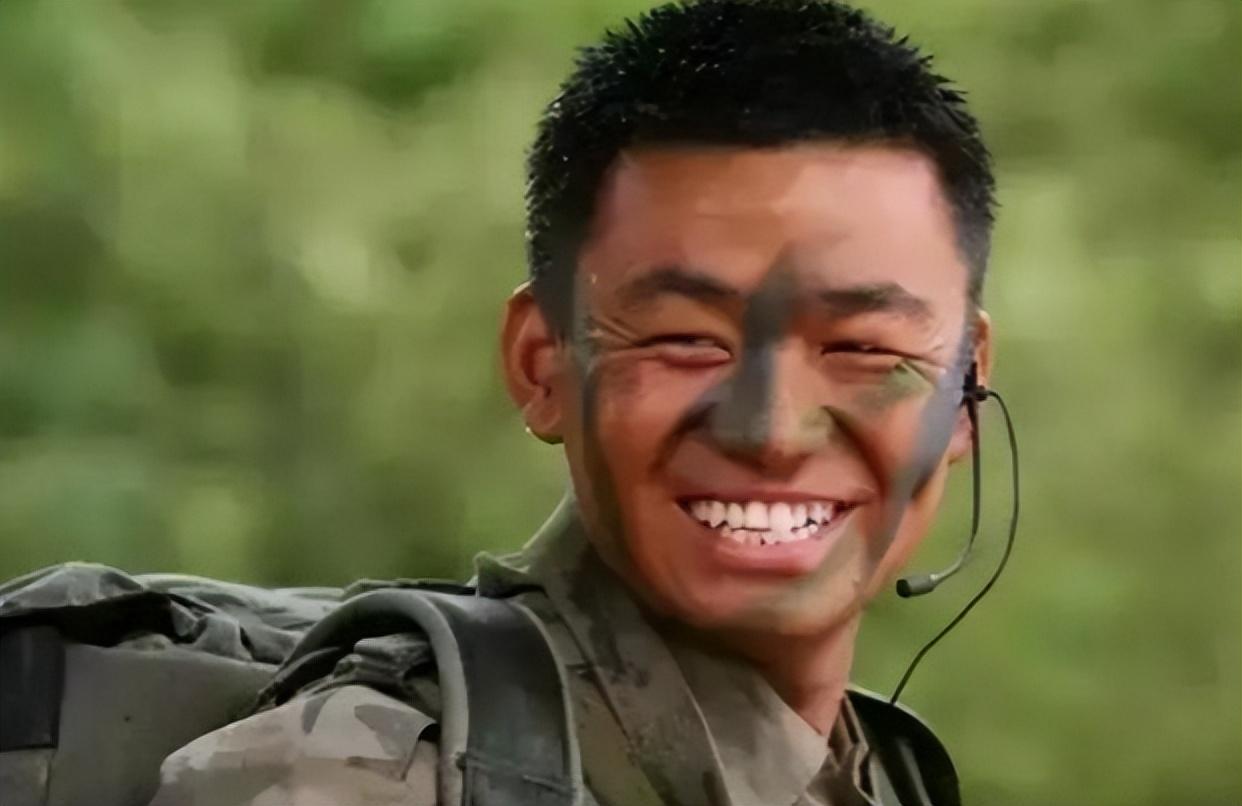 工地打工，草根出身的王宝强逆袭史：演戏时曾遭人踹打