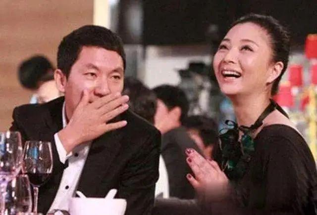 情史一波三折，被戏称为“年代戏卷王”的殷桃，也曾闪婚闪离