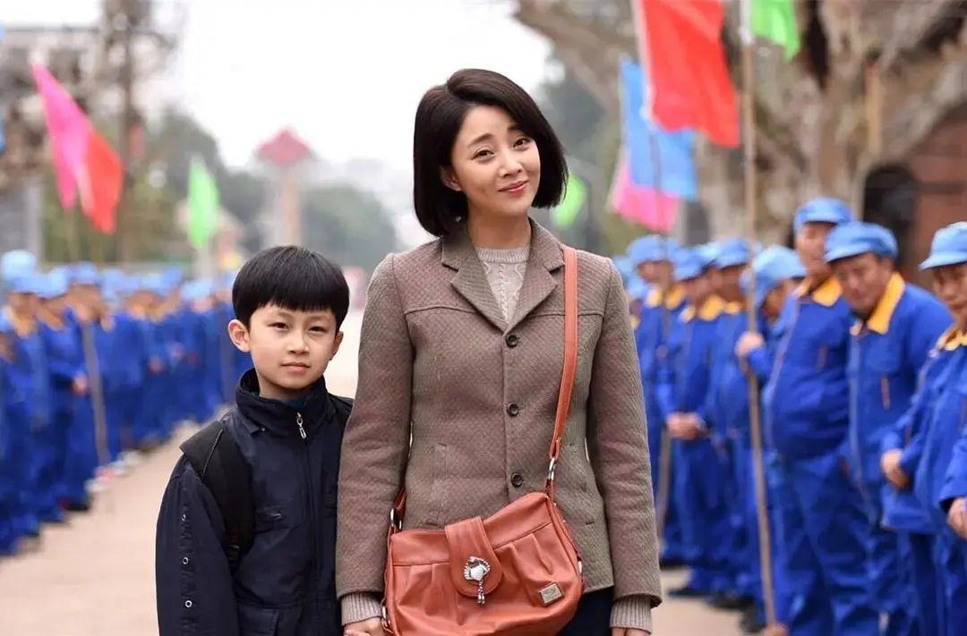 情史一波三折，被戏称为“年代戏卷王”的殷桃，也曾闪婚闪离