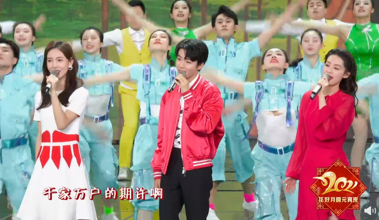 刘浩存官方身高168，元宵晚会遇到李沁，一看就知道说了谎