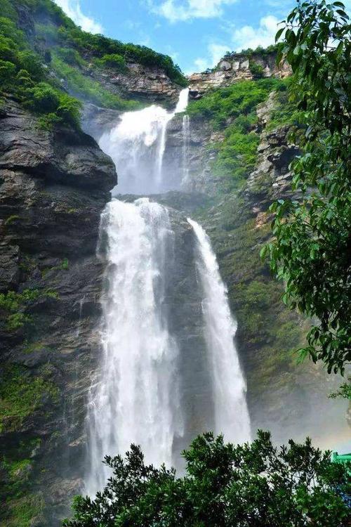 第五天:庐山观天下第一奇观——三叠泉瀑布