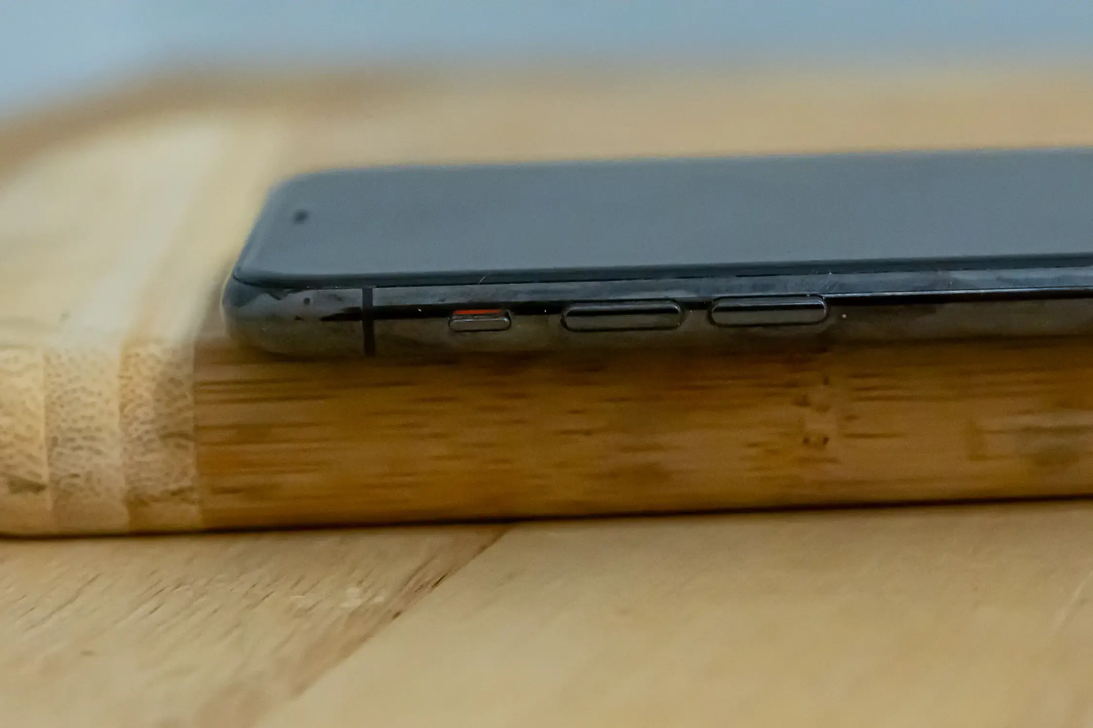 苹果7突然无声音(iphone突然没有声音了)