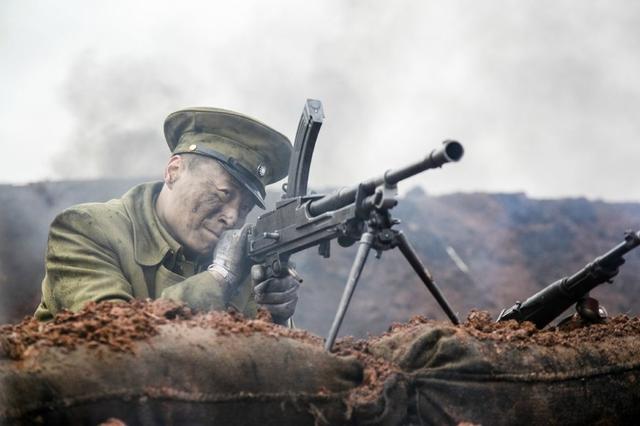 最好看的五部战争电视剧(这两部高分战争经典剧)(8)