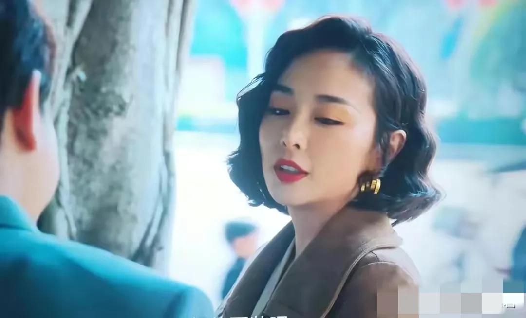 高叶把大嫂角色,展现的淋漓尽,现实里,跟角色扮演者很有所不同