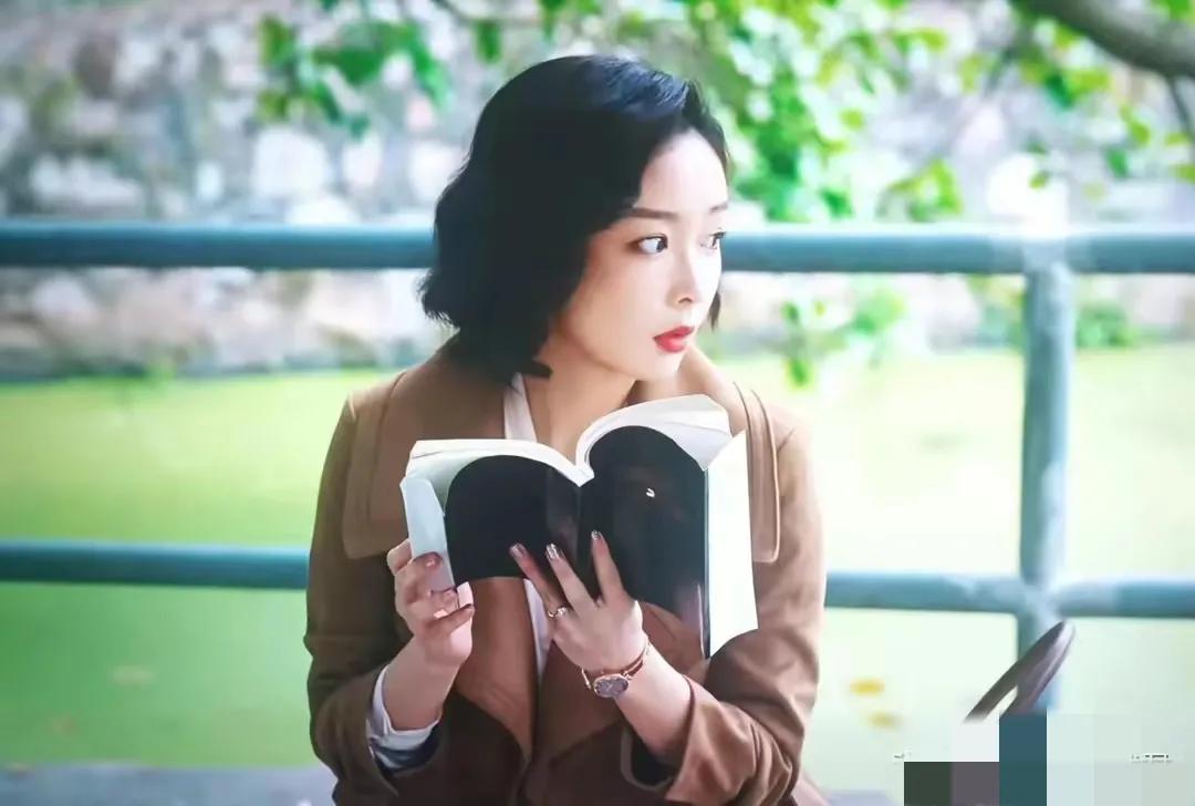 高叶把大嫂角色,展现的淋漓尽,现实里,跟角色扮演者很有所不同