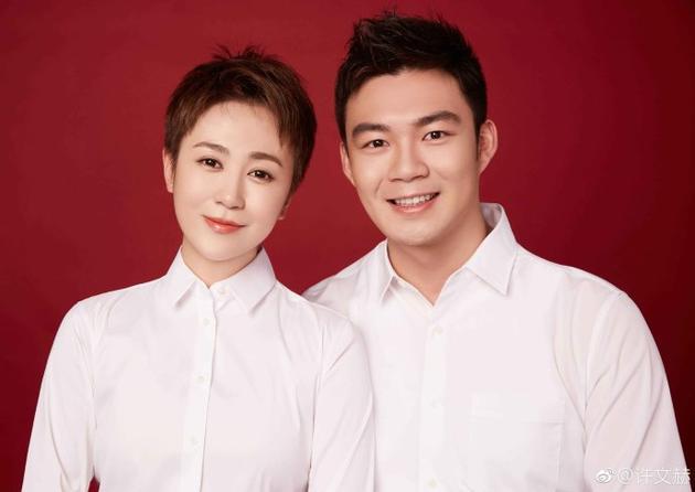 马丽宣布领证结婚了!老公许文赫比她小11岁,马丽头发比老公还短