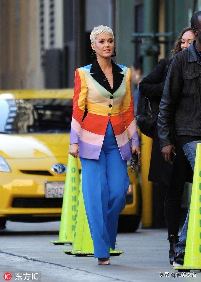 日常服装搭配推荐(快速上手易学的搭配手法)(4)