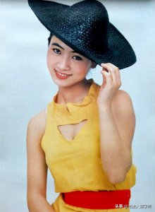 ​是同一个女人吗？16张照片中的白灵，从清纯女星到性感艳星