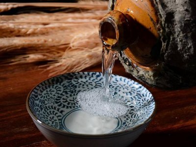 ​杏日汾酒价格(53℃汾酒价格)