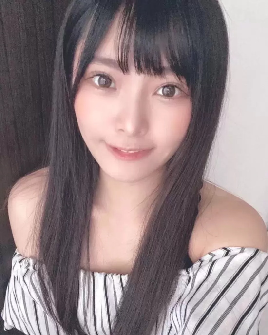 久留木玲-年度十大女神之一新人