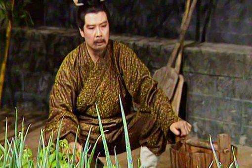 曹操看透刘备心思,其谋略完胜刘皇叔