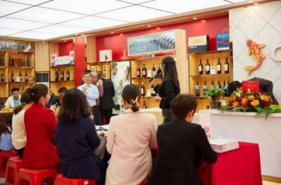 ​红酒怎么进超市(超市什么红酒值得买)