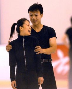 ​申雪赵宏博简介个人资料（申雪和赵宏博年龄相差几岁）