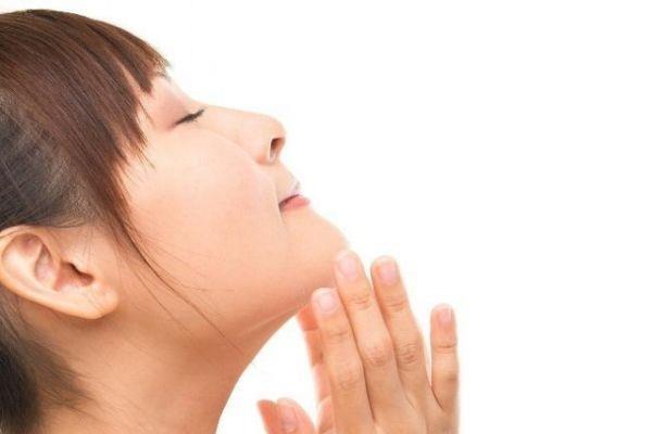 护肤怎么避免搓泥 怎样减少搓泥 护肤怎么避免搓泥 怎样减少搓泥