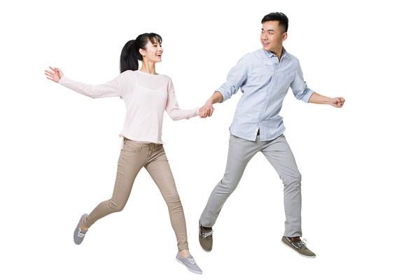 幽默的女生怎么样追 怎样和幽默的女生相处 幽默的女生怎么样追 怎样和幽默的女生相处