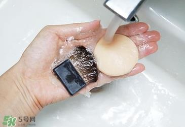 ukiss悠珂思和大创粉扑清洗剂哪个好?悠珂思和大创清洗剂对比 ukiss悠珂思和大创粉扑清洗剂哪个好?悠珂思和大创清洗剂对比