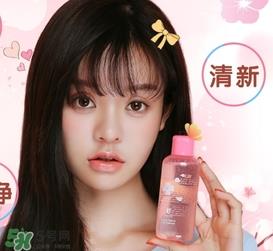 ukiss悠珂思和大创粉扑清洗剂哪个好?悠珂思和大创清洗剂对比 ukiss悠珂思和大创粉扑清洗剂哪个好?悠珂思和大创清洗剂对比