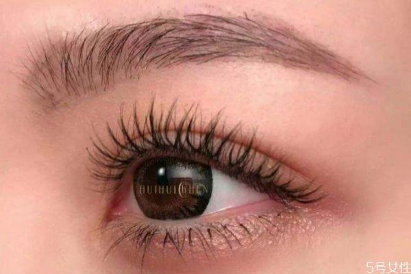 假睫毛会导致眼皮松吗 假睫毛贴久了眼皮会松吗 假睫毛会导致眼皮松吗 假睫毛贴久了眼皮会松吗