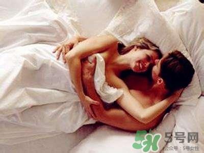 孕期高潮宫缩会怎样?孕期高潮对小孩有害吗? 孕期高潮宫缩会怎样?孕期高潮对小孩有害吗?