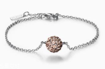 白领女性适合戴什么手链?10款纤巧手链任你挑 白领女性适合戴什么手链?10款纤巧手链任你挑