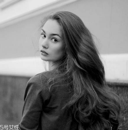 烫发是冷烫好还是热烫好?冷烫和热烫哪个更自然? 烫发是冷烫好还是热烫好?冷烫和热烫哪个更自然?