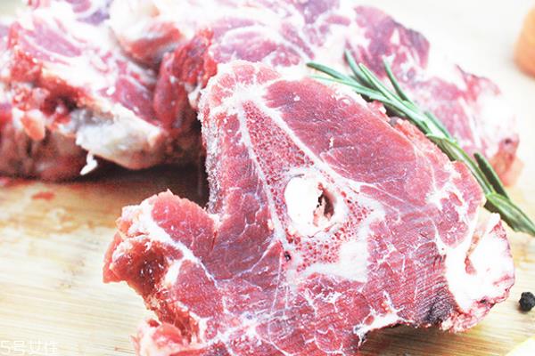 冬季吃羊肉需要注意的事项 冬季吃羊肉需要注意的事项