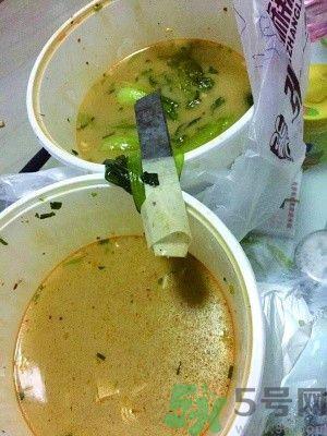 麻辣烫里吃出锈刀片,吃麻辣烫的危害有哪些? 麻辣烫里吃出锈刀片,吃麻辣烫的危害有哪些?
