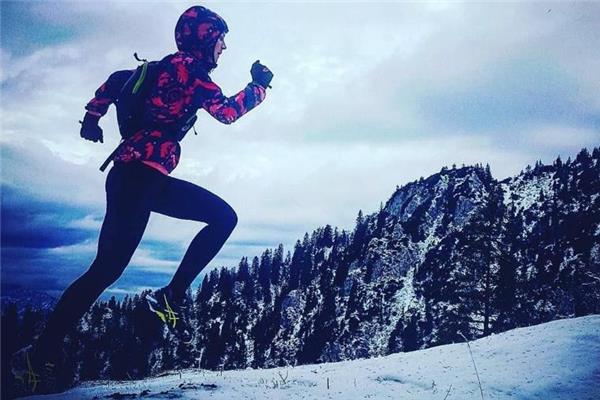 冬天跑步穿什么衣服 既要保暖又要轻便 冬天跑步穿什么衣服 既要保暖又要轻便