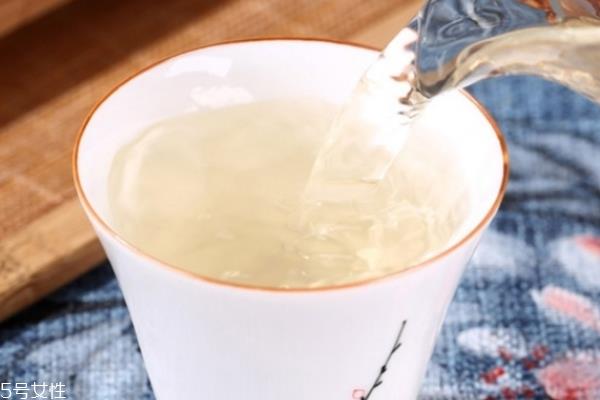 白毫银针怎么判断好坏 从这三个方面看 白毫银针怎么判断好坏 从这三个方面看