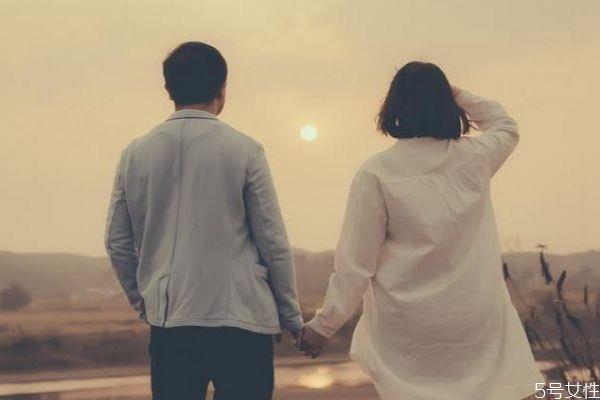 怀疑老公外面有人怎么办 发现老公有外遇应该怎么处理 怀疑老公外面有人怎么办 发现老公有外遇应该怎么处理