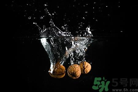 宝宝可以吃山核桃吗?宝宝吃山核桃有什么好处 宝宝可以吃山核桃吗?宝宝吃山核桃有什么好处