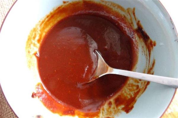 韩式辣椒酱吃了会上火吗 韩式辣椒酱禁忌人群 韩式辣椒酱吃了会上火吗 韩式辣椒酱禁忌人群